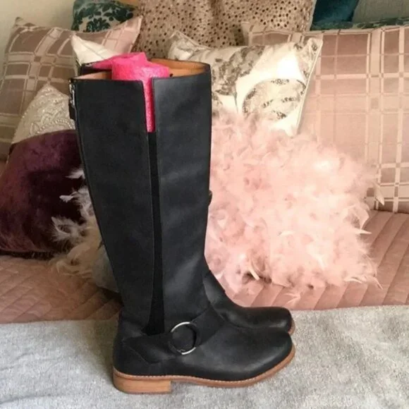 Olukai Black Leather boots Size 9.5 - Picture 1 of 10